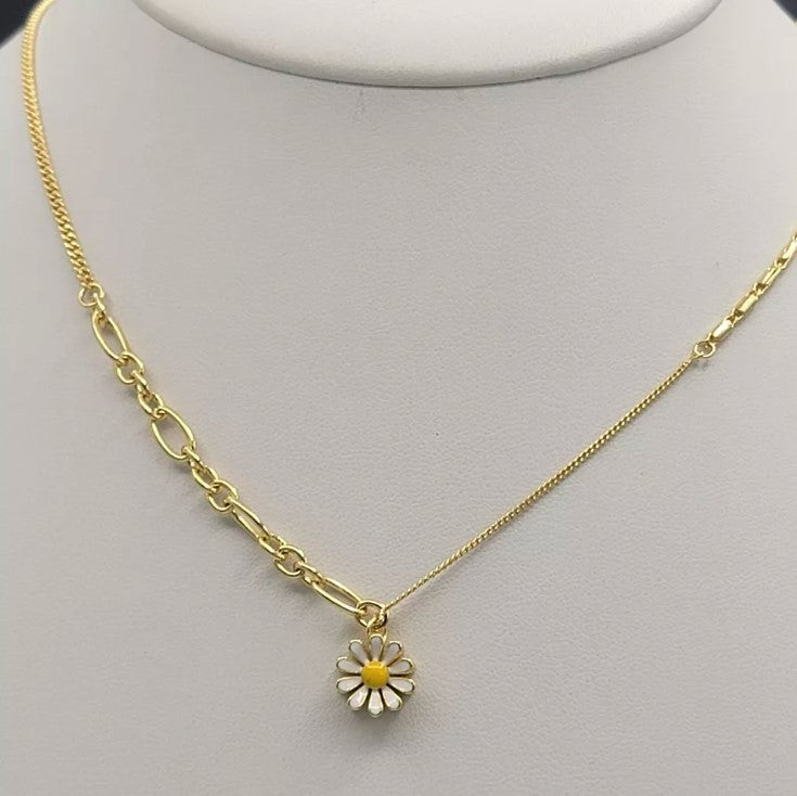 14K Gold Plated White Daisy Flower Charm Pendant Fancy Chain Necklace