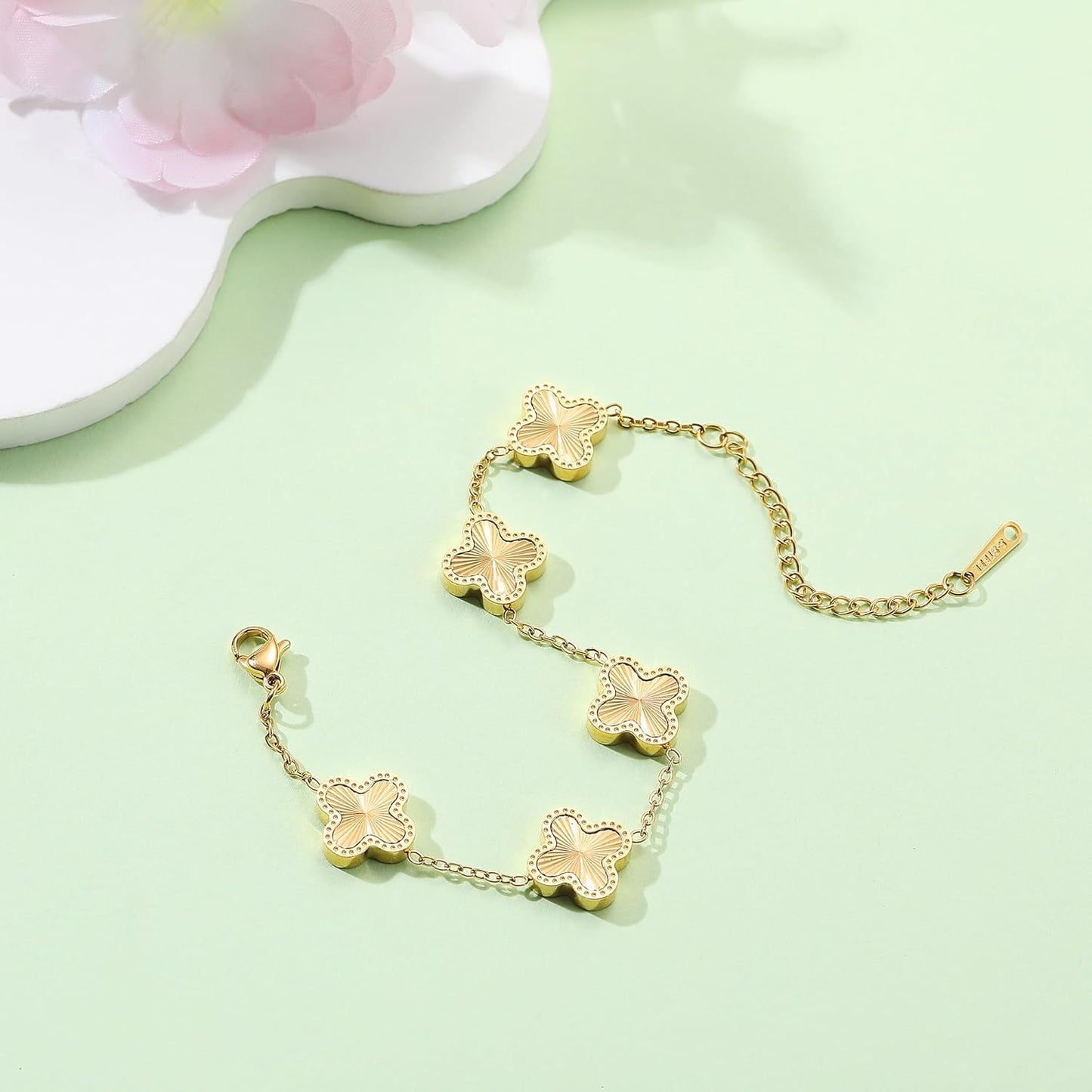 18K Gold Plated Clover Bracelet Dupes Gold Lucky Bracelet for Women Flower Four Leaf Bracelets Jewelry Gifts for Women