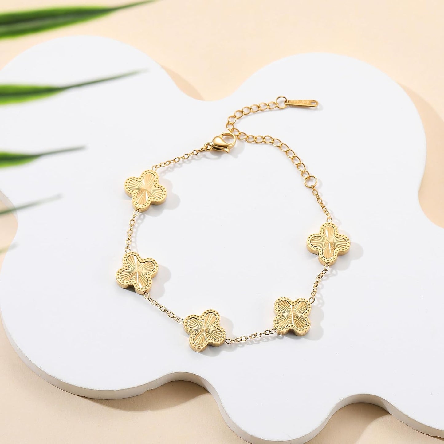 18K Gold Plated Clover Bracelet Dupes Gold Lucky Bracelet for Women Flower Four Leaf Bracelets Jewelry Gifts for Women